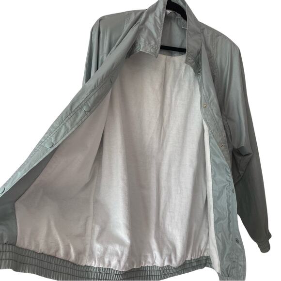 Vintage Silver Windbreaker Jacket Snaps Mens Small - Picture 3 of 6